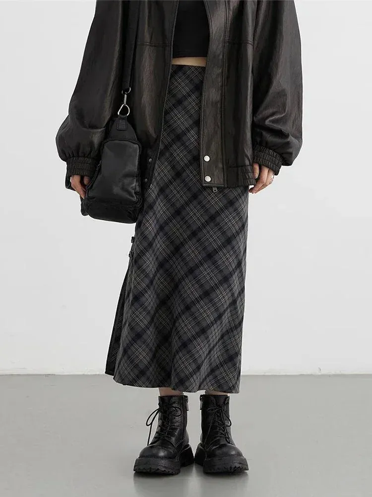 LVSANW CHIC VEN Women Long Skirt Casual New Sweet Cool Style High Waist Slit Plaid Half Skirt Straight Tube Skirts Spring Autumn 2025